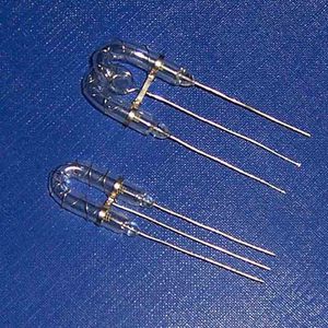 Tube flash au xénon à commande opérationnelle pour services de contrôle du <span class=keywords><strong>trafic</strong></span>, livraison stable et continue, certifié RoHS, AC 85-265V 50000 - Product Image 2