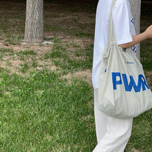 Sac fourre-tout en velours côtelé souple de grande capacité personnalisé étui à cosmétiques à fermeture à cordon - Product Image 5