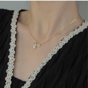 Collar con Colgante de Perla de Agua Dulce con Diseño de Conejo y Luna Wenchi, Cadena de Oro de 14K para Clavícula, Colgantes y Dijes de Moda Únicos y Personalizados - Product Image 3