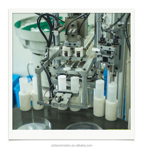 Pulvérisateur entièrement automatique de pompe de <span class=keywords><strong>toner</strong></span> de lotion de crème de parfum Machine d'essai automatique Machine d'assemblage automatique de pompe de lotion - Product Image 3