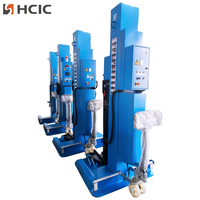 Système de levage de conteneurs, vérin hydraulique mobile pour le levage de conteneurs