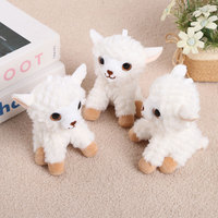 Porte-clés en peluche mignon en forme de mini-agneau, super doux, avec grandes yeux, agneau blanc, mascotte en peluche, jouet pour cadeau, vente en gros, OEM