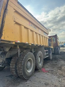 Camión Volquete Minero Lingong 86H de Carrocería Ancha, Seguro y Confiable, con Capacidad de Carga de 60T y Motor WP13 para un Transporte Eficiente de Materiales en Minas - Product Image 2