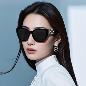Gafas de sol Dilin Retro Cat Eye para mujer, montura negra, lentes de PC, protección Uv400, tipo 3, montura de plástico con caja - Product Image 5