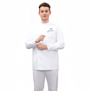 Uniformes médicaux une pièce confortables de haute qualité pour esthéticienne pour femmes gommages hospitaliers OEM pour médecins et infirmières - Product Image 3