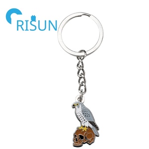 Llavero de halcón pigmeo de esmalte duro suave de Metal de fábrica Llavero de pájaro de oración Llavero de esmalte de halcón de águila calva personalizado - Product Image 3