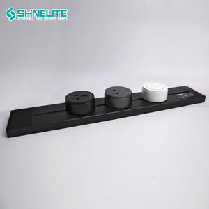 <span class=keywords><strong>Prise</strong></span> <span class=keywords><strong>de</strong></span> courant sur rail 8000W à anodisation et pulvérisation, très vendue, avec différents types <span class=keywords><strong>de</strong></span> prises - Product Image 3