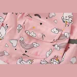 Imperméable pour enfants en PU <span class=keywords><strong>de</strong></span> haute qualité, personnalisé, avec motif imprimé, pour filles, voyages, excursions, veste <span class=keywords><strong>de</strong></span> <span class=keywords><strong>pluie</strong></span> d'extérieur - Product Image 3