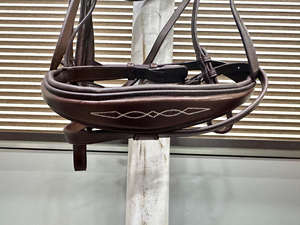 Meilleure qualité bride en cuir de course de chevaux prix de gros soutien de jambe pour l'équitation - Product Image 4