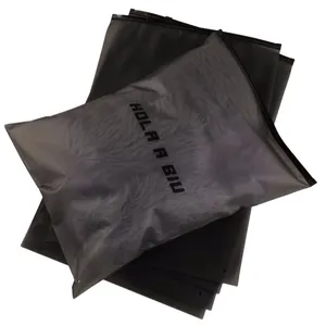Kustom dengan kemasan baju Logo plastik dapat terurai tas ritsleting hitam buram