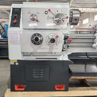 Tour à métaux horizontal CA6140*1000 de moyenne capacité Yade CNC avec 4 porte-outils, vitesse de broche 25-1600 tr/min, garantie 1 an