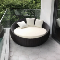 Chaise longue en osier ronde en osier pour la maison, ensemble de lit de bronzage avec canapé rond en rotin unique