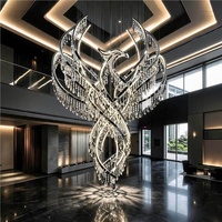 Lustre en cristal sculpté Phoenix, cadre en métal doré brossé, rideau de perles transparentes en cascade, suspension LED, sur mesure, géant