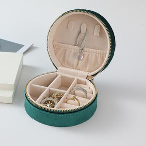 Caja de Joyería Redonda de Terciopelo con Cierre, Personalizable con Logotipo, en Oferta, de Alta Calidad, para Guardar Aretes y Collares, Ideal para Regalo - Product Image 3