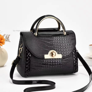 Newest Big Sizes High Quality Pu Leather Handbags Trendy Fashion Latest Luxury Designer Women's Messenger Bags - Product Image 4