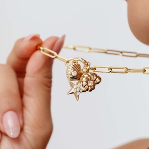 Perhiasan kustom mode jimat DIY rantai dasar tapal kuda kupu-kupu kalung liontin berlapis emas - Product Image 2