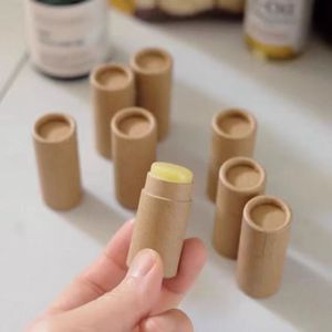 Tubo de papel para manualidades cilíndrico biodegradable compostable personalizado embalaje ecológico cuidado de la piel Twistaging desodorante - Product Image 1