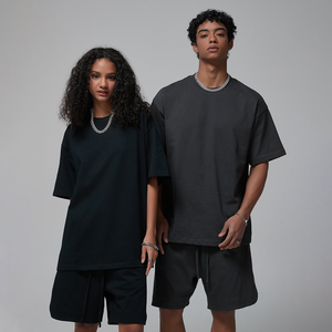 Set Kaos dan Celana Pendek Pria Oversize Kasual Bahan Katun 100% Tebal untuk Musim Panas, Streetwear Lengan Pendek 2 Potong - Product Image 4