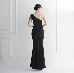 19903 # il commercio estero Spot moda fatto a mano con perline e artigianato con trapanatura a caldo <span class=keywords><strong>monospalla</strong></span> Sexy <span class=keywords><strong>abito</strong></span> <span class=keywords><strong>da</strong></span> sera lungo - Product Image 6