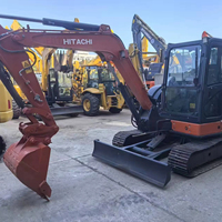 Approvisionnement direct usine – Mini-pelle Hitachi ZX55 à faible nombre d'heures de fonctionnement, similaire aux ZX70 et ZX35U, idéale pour le terrassement de jardins et la rénovation de routes étroites