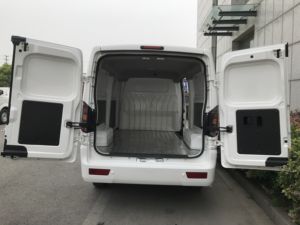 Venta al por mayor de fábrica Vehículos de calle legalizados Mini camiones eléctricos de carga Van Car para la venta con HOMOLOGACIÓN DE LA UE - Product Image 3