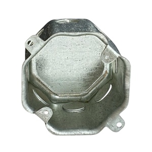 Caja de Conexiones Octagonal de Acero Galvanizado de 8.5 cm de Profundidad, 1.6 mm de Grosor, con Salidas de 1/2 Pulgada - Product Image 3