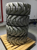 445/65-22.5 Schwerlastreifen Abstützradreifen 355/55D625 Gummischaumgefülltes Rad 33x15.5-16.5 385/65-22.5 14-17.5 445/50D710