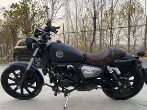 Keeway K-Light 202 Moto Cruiser Retrò |   200cc 9,5kW |   Freni <span class=keywords><strong>CBS</strong></span> Collegati, Sella Bassa 715mm, Serbatoio 11.8L, Euro 4 - Product Image 3