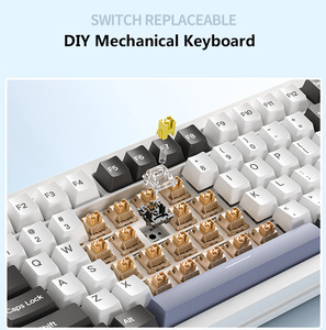 Teclas mecánicas de aluminio PBT Y95 con combinación de colores, anticolisión en todas las teclas, intercambiables en caliente, multimodo, con cable/inalámbricas, retroiluminación RGB, USB-C - Product Image 4