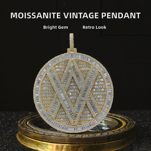 Pendentif Tishya en Argent Sterling avec Diamant Moissanite Vintage, Certifié en Laboratoire, Taille Brillant, Sertissage à Griffes, Fermoir Lobstar pour Homme - Product Image 2