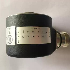 Encodeur rotatif Pepperl+Fuchs RSI58N-02AAAR61N-04096, type de connecteur incrémental, orientation horizontale - Product Image 1