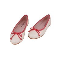 Guangzhou Chaussures plates décontractées en cuir à enfiler personnalisées pour femmes Ballerine avec nœud Semelle en caoutchouc pour dames