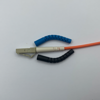 Boot Pelindung Tekanan Serat Optik LC yang Dapat Dibengkokkan, Panjang 39mm, Selubung Fleksibel 3.0mm untuk Konektor LC, Kabel Patch FTTH Pusat Data