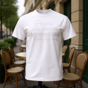 Las perlas siempre son apropiadas, camiseta de Jackie Kennedy - Product Image 3