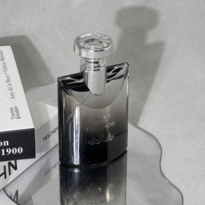 Mini Perfume Portátil <span class=keywords><strong>de</strong></span> Viaje, Fragancia Fresca y Ligera, Spray para el Cuerpo, para Viajes Diarios, Citas - Product Image 2