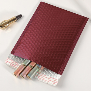 Pochette à bulles en aluminium rouge vin 25x30cm, épaisse et antichoc, pour l'expédition de vêtements, la logistique et le commerce électronique - Product Image 1