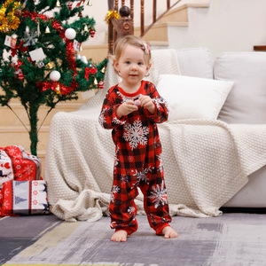 Imitar Algodão Short Sleeve Pijama Set Nova Moda Família Monogrammed para a Primavera para Pais Crianças Home Wear com Árvore de Natal - Product Image 5