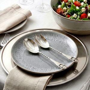 Elegante Servidor de Ensalada Plateado de Diseño Minimalista, Acero Inoxidable, Diseño de Trébol, Perfecto para Oficina, Despensa y Comedor, Hecho a Mano - Product Image 1