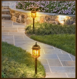 Energía solar impermeable moderno diseño eléctrico metal jardín LED multicolor luces de bahía alta pilares puerta jardín cobre - Product Image 1