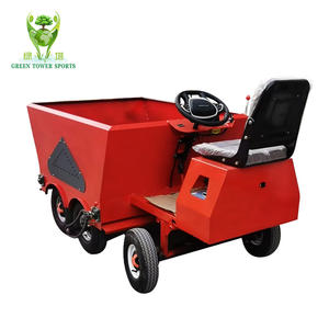 Machine de remplissage de gazon électrique de grande capacité de 1500kg répandant des granulés de caoutchouc de sable et de miettes pour la <span class=keywords><strong>pelouse</strong></span> artificielle <span class=keywords><strong>sur</strong></span> les terrains de sport - Product Image 3