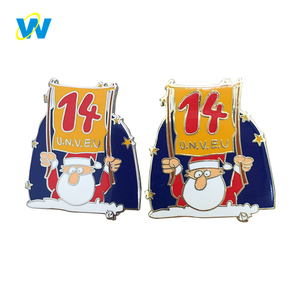 Oneway Custom Hard Enamel <strong>Football</strong> Club <strong>Pin</strong> <strong>Badge</strong> - Product Image 2
