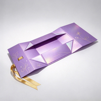 Maßgefertigte Faltbare Geschenkbox mit Band Magnetischer Klappdeckel Stabiler Karton Gold-Karte UV-Druck für Smart-Home-Geräte