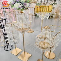 Support de centre de table de mariage doré lisse avec lumière, lustre de mariage, accessoires de table, support à fleurs pour la décoration d'événements