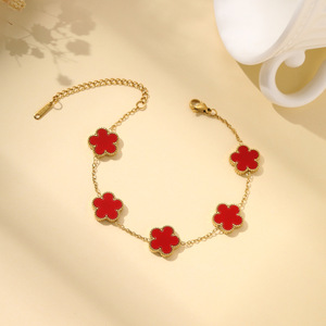 <span class=keywords><strong>Bracciale</strong></span> Gioiello da <span class=keywords><strong>Donna</strong></span> in Acciaio Inossidabile Dorato con Ciondolo a Fiore di Conchiglia e <span class=keywords><strong>Portafortuna</strong></span> a Quadrifoglio a Cinque Foglie - Product Image 4