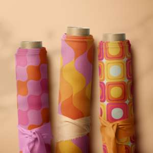 Kain Tana Liberty London Motif Geometris Ramah Lingkungan dari Katun Murni untuk Gaun - Product Image 1