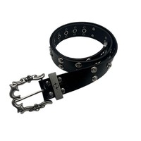 Ceinture unisexe décontractée en cuir PU cloutée croix gothique Y2K Punk Rock avec rivets à pointes, détails robustes et boucle ardillon en alliage 110cm 3.5cm