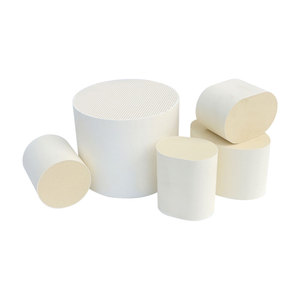 Nouveau filtre catalytique <span class=keywords><strong>universel</strong></span> à haut débit 100 <span class=keywords><strong>200</strong></span> 300 400 <span class=keywords><strong>cellules</strong></span> en céramique de cordierite à trois voies pour l'échappement des moteurs de voitures à essence - Product Image 6