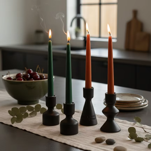 Lot en gros de bougies coniques haut de gamme pour Halloween et Noël, mélange de cire de paraffine et de soja, coulé à la main, pour une combustion propre, sans gouttes et sans fumée - Product Image 3