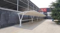 Cochera de Acero Resistente al Sol y al Agua, Estructura Metálica, Refugio para Automóviles al Aire Libre, Garaje Prefabricado de Alta Calidad