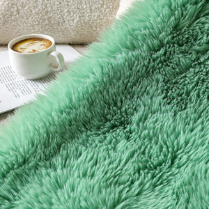 <span class=keywords><strong>Tela</strong></span> <span class=keywords><strong>de</strong></span> Piel Sintética <span class=keywords><strong>de</strong></span> Conejo <span class=keywords><strong>de</strong></span> <span class=keywords><strong>Pelo</strong></span> <span class=keywords><strong>Largo</strong></span>, 100% Poliéster, Tejido <span class=keywords><strong>de</strong></span> Punto, Tinte Liso, Suave y Afelpado, para Mantas <span class=keywords><strong>de</strong></span> Invierno - Product Image 4